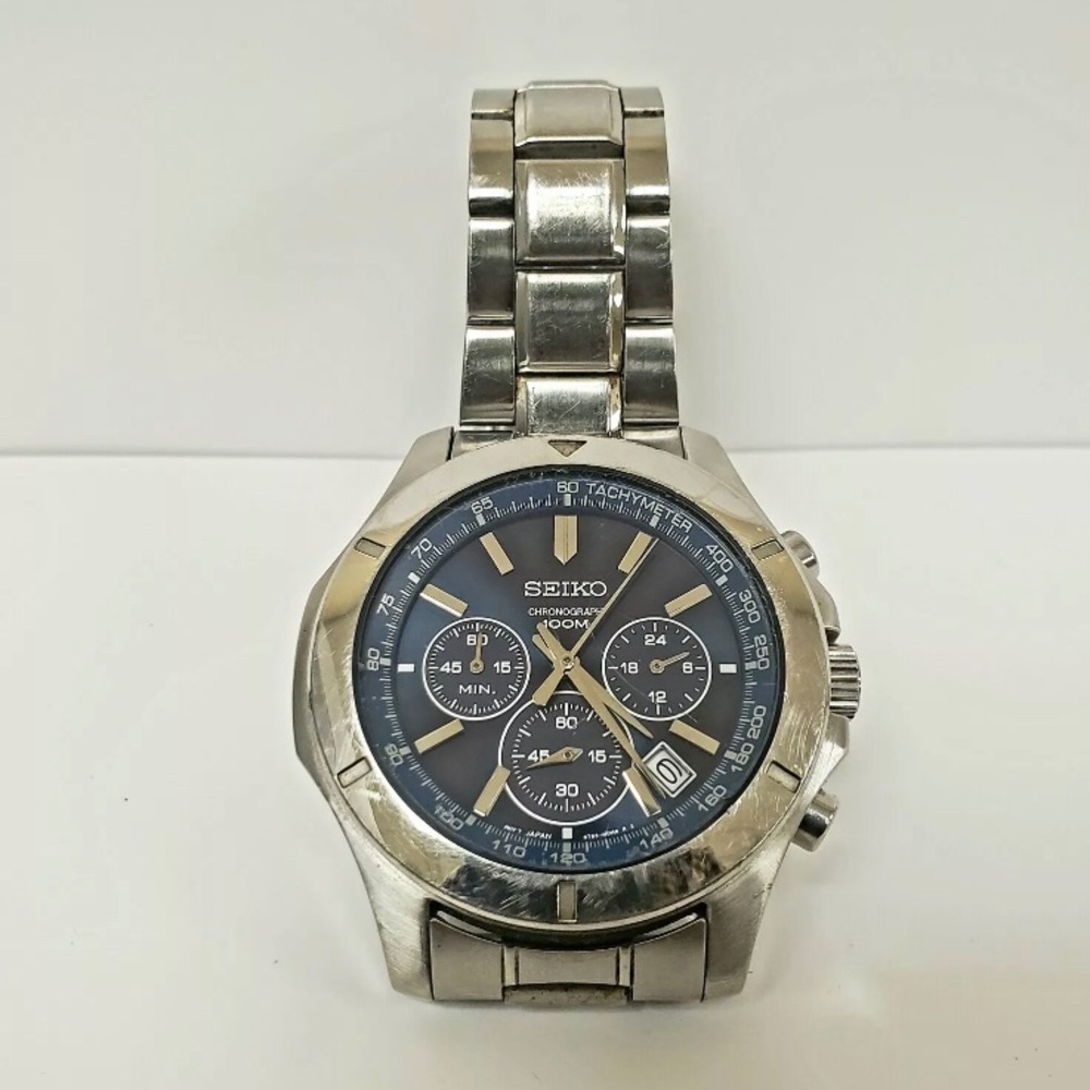 Seiko men watch stainless steel.